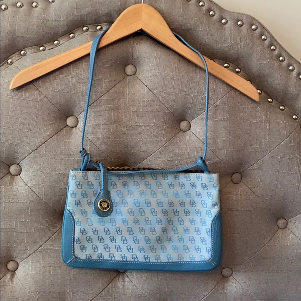 Never been used! Perfect condition Dooney & Bourke